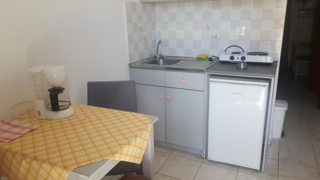 Michel Apartments Amoudara  Bagian luar foto