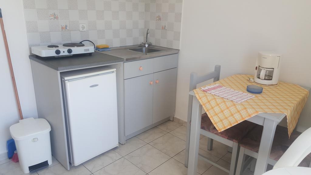 Michel Apartments Amoudara  Bagian luar foto